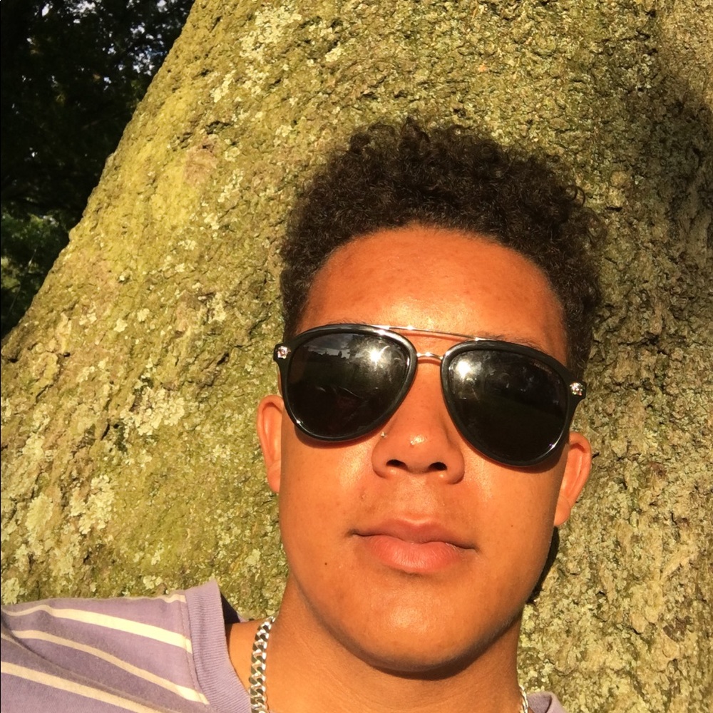 Meet your Posher, Femi